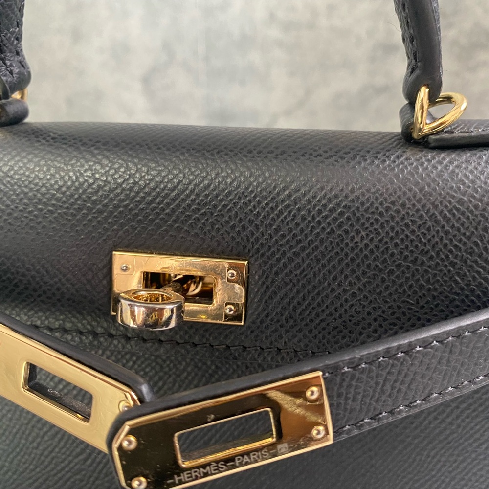 Hermès Mini Kelly (20cm) in black Epsom leather - Picture 8 of 16